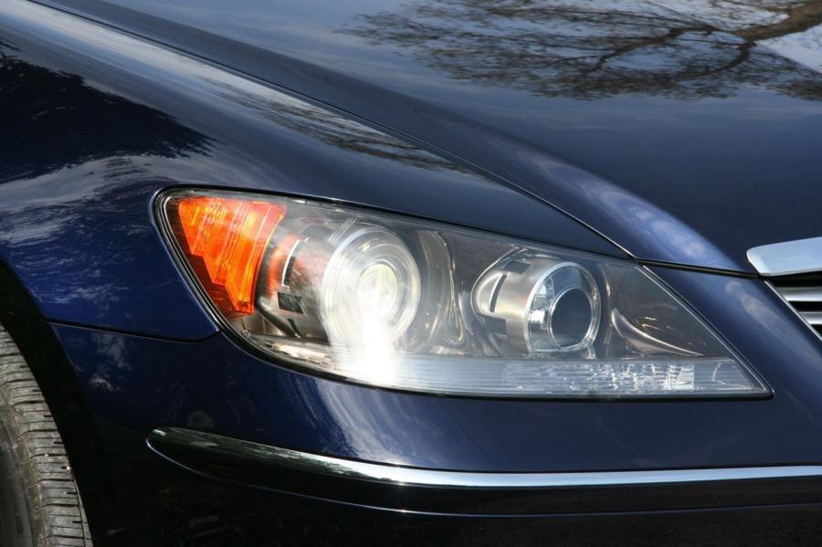 Детали экстерьера Acura RL 2008 года  (фото 39 из 85)